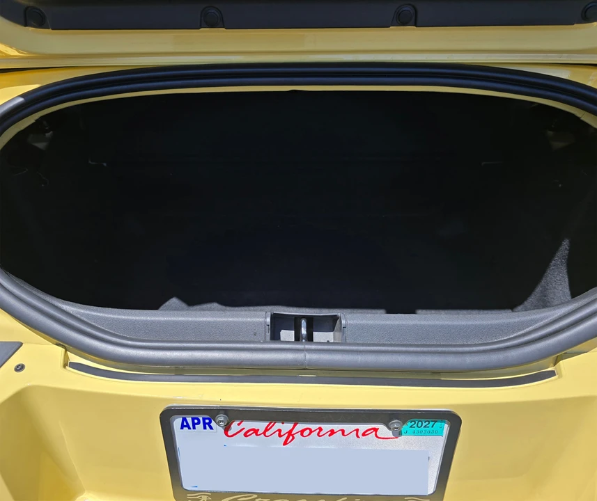 2005 Chrysler Crossfire - Image 19 of 20