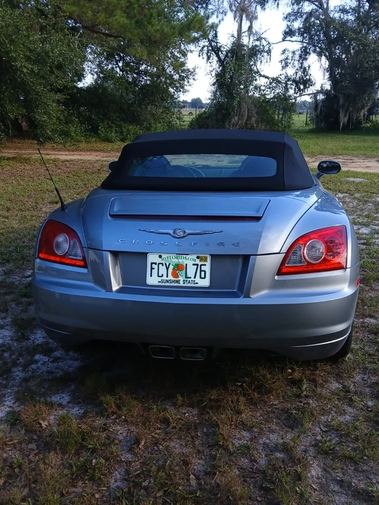 2005 Chrysler Crossfire - Image 5 of 6