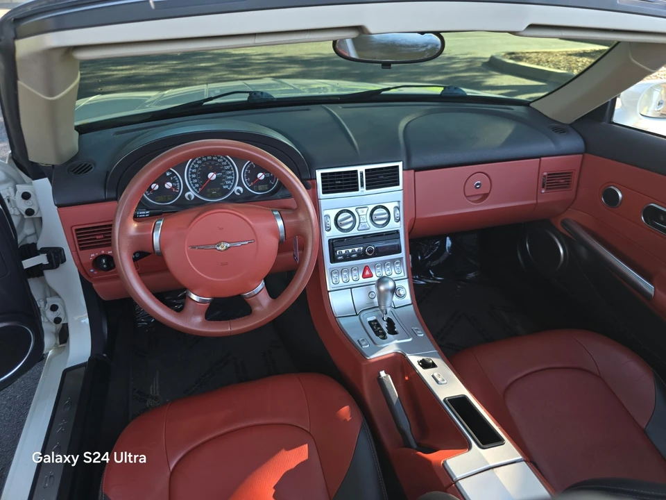 2005 Chrysler Crossfire - Image 12 of 31