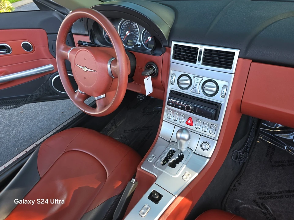 2005 Chrysler Crossfire - Image 14 of 31