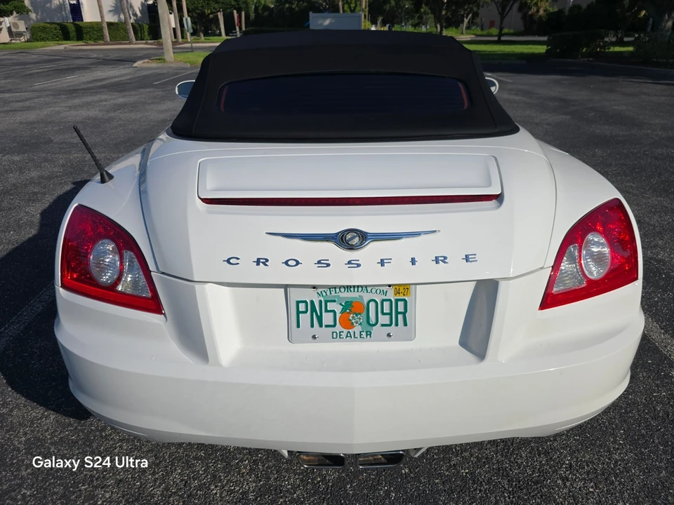 2005 Chrysler Crossfire - Image 4 of 31