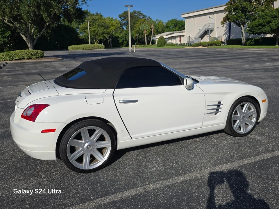 2005 Chrysler Crossfire - Image 6 of 31