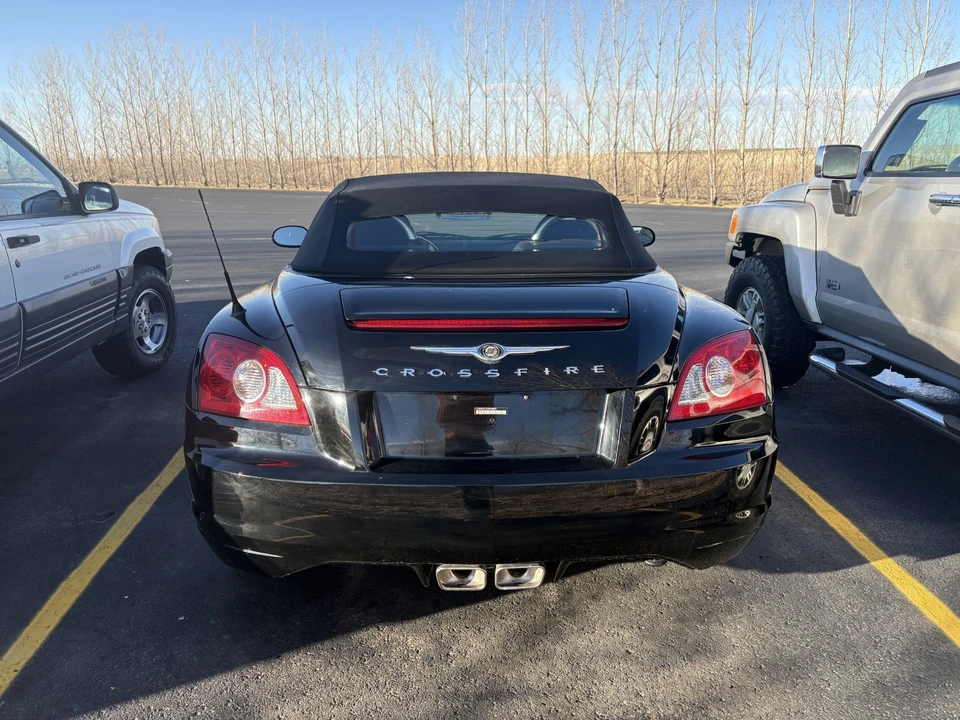 2005 Chrysler Crossfire - Image 7 of 9