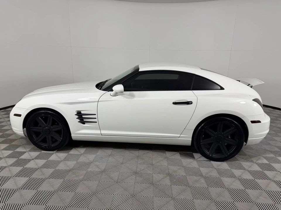 2005 Chrysler Crossfire - Image 8 of 17