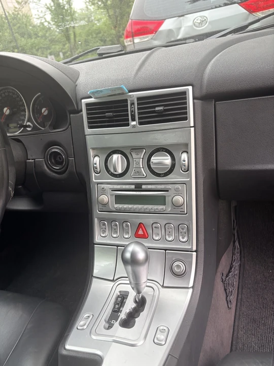 2005 Chrysler Crossfire - Image 5 of 12