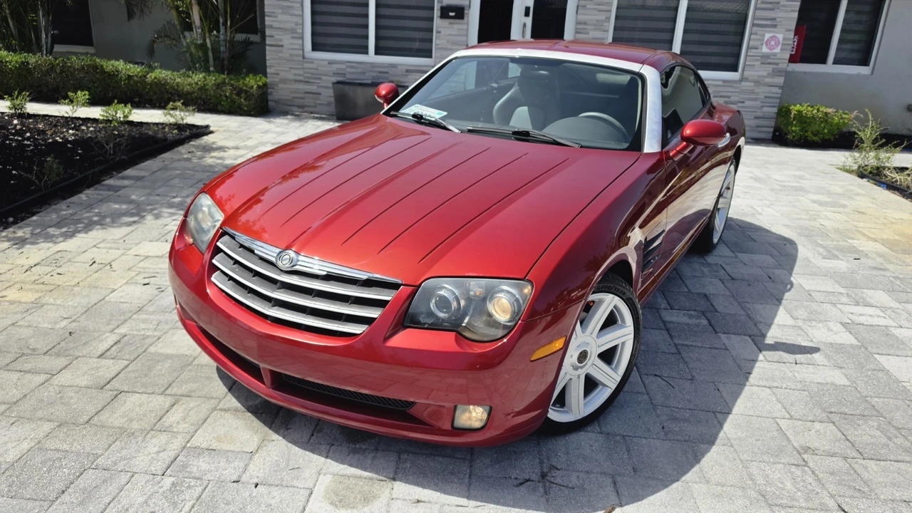 2005 Chrysler Crossfire - Image 13 of 24