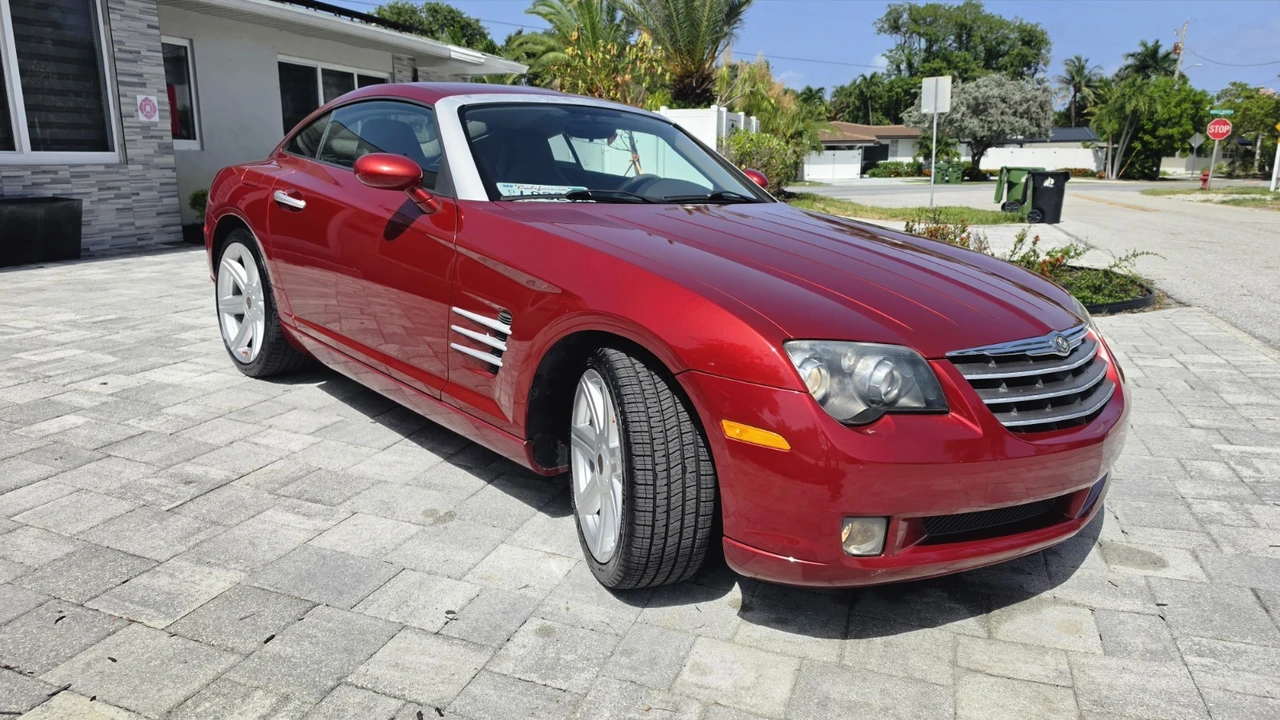 2005 Chrysler Crossfire - Image 11 of 24