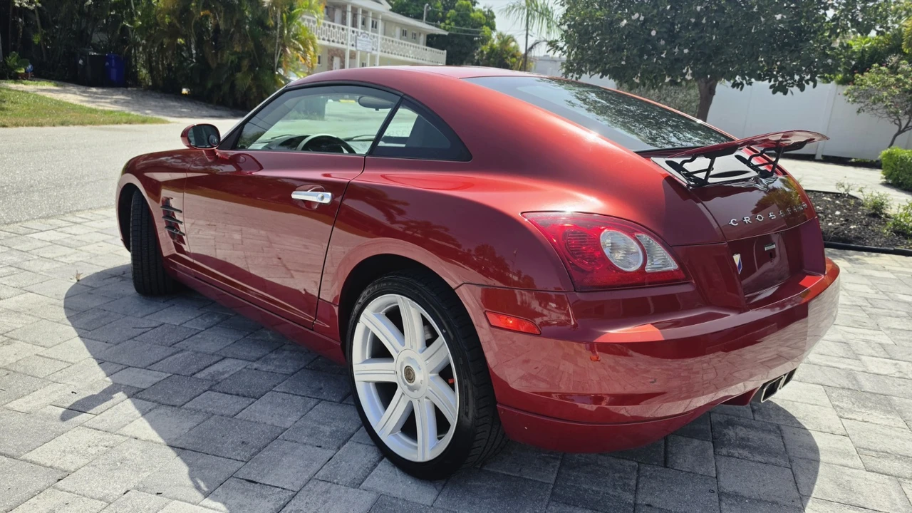 2005 Chrysler Crossfire - Image 4 of 24