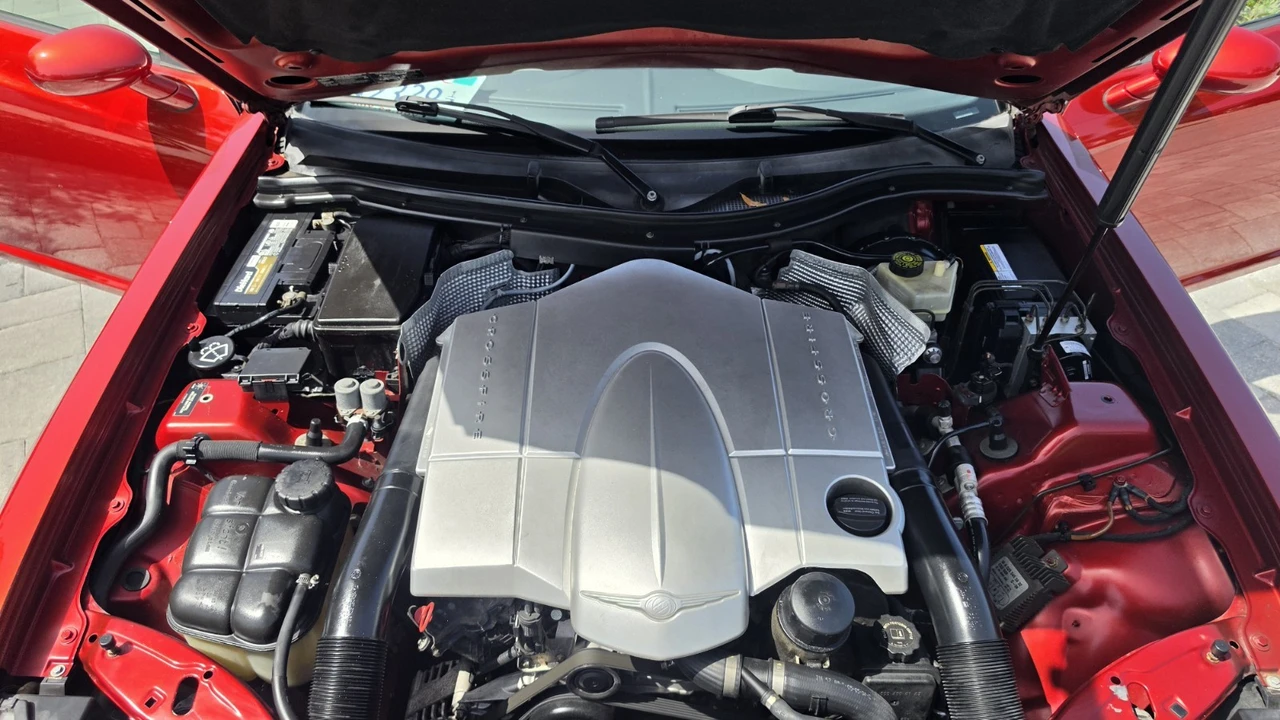 2005 Chrysler Crossfire - Image 15 of 24