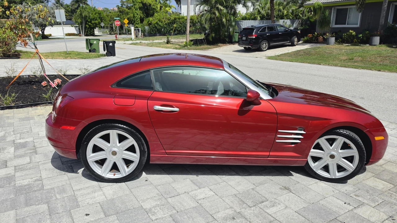 2005 Chrysler Crossfire - Image 8 of 24