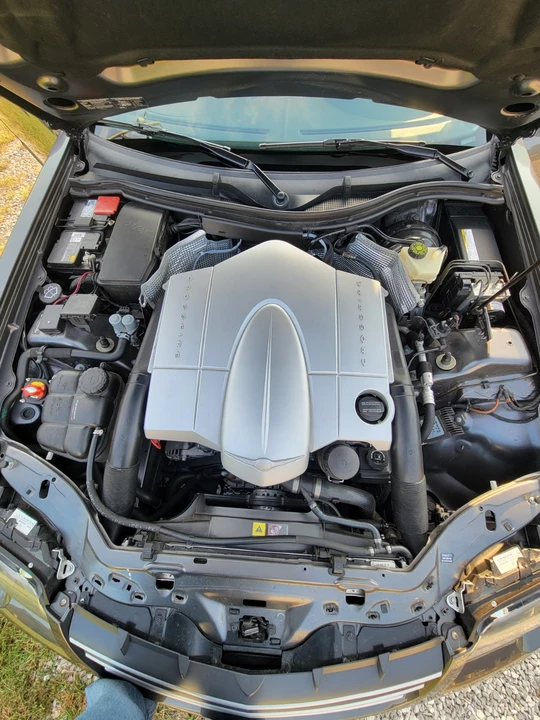 2005 Chrysler Crossfire - Image 17 of 19