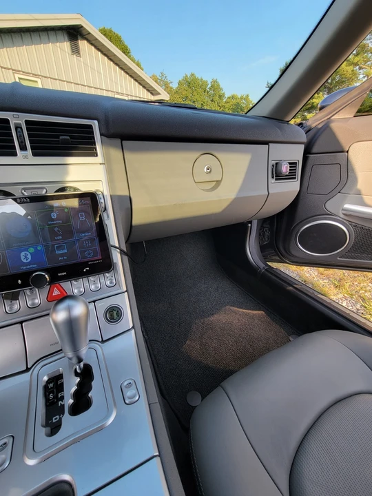 2005 Chrysler Crossfire - Image 13 of 19
