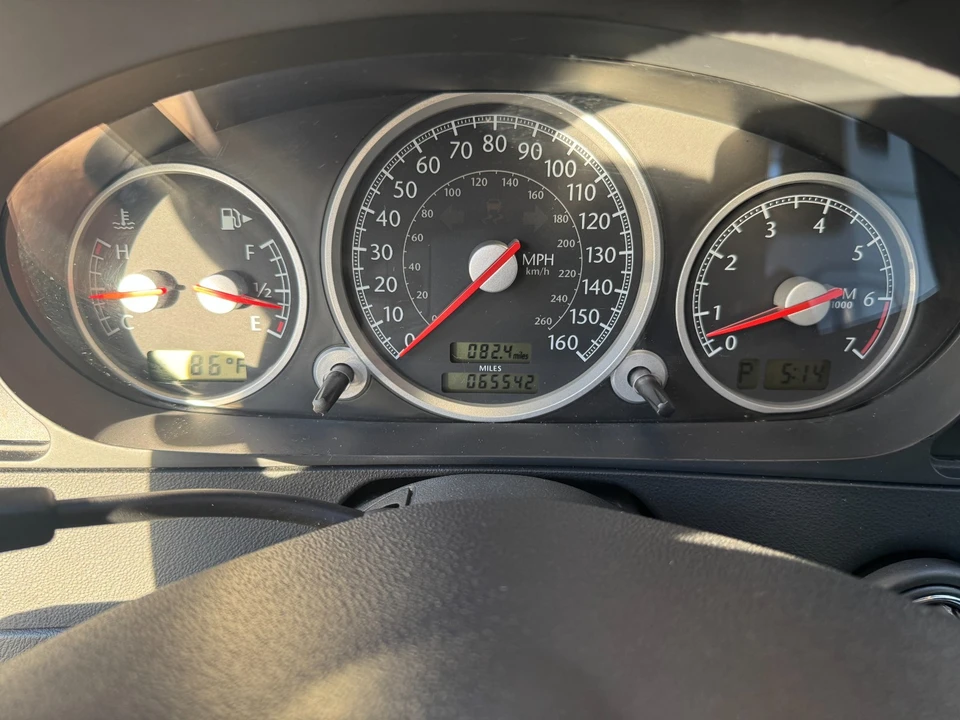 2005 Chrysler Crossfire - Image 9 of 10