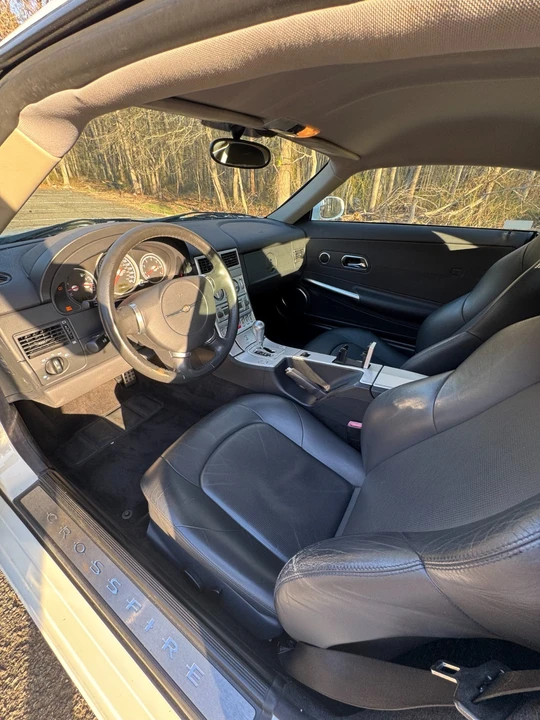 2005 Chrysler Crossfire - Image 10 of 10