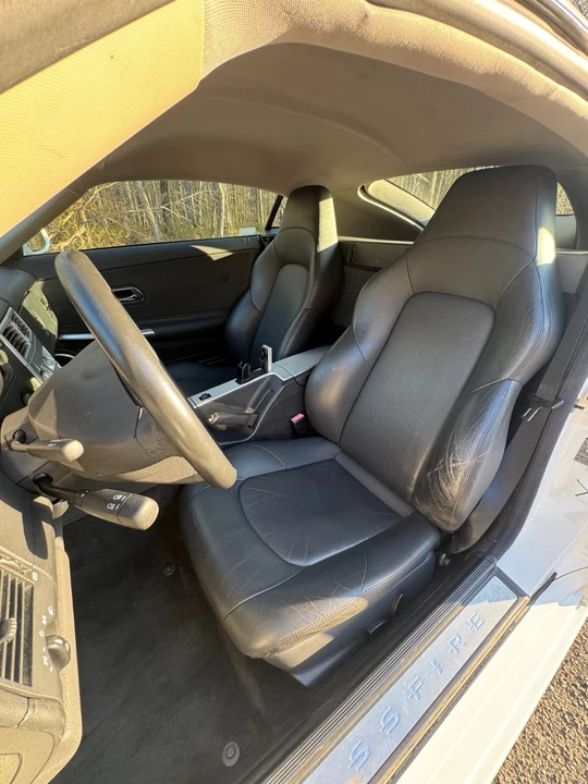 2005 Chrysler Crossfire - Image 7 of 10