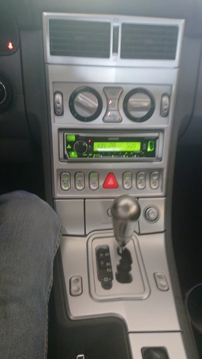 2005 Chrysler Crossfire - Image 7 of 10