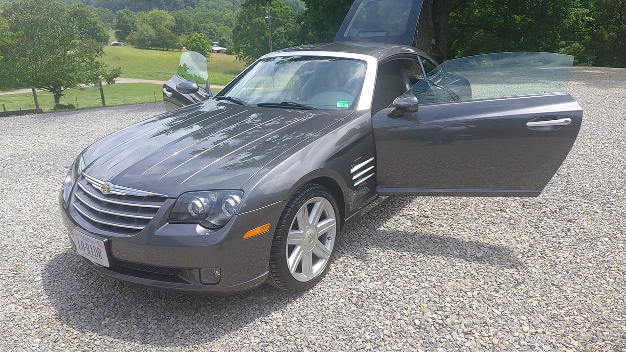 2005 Chrysler Crossfire - Image 3 of 10