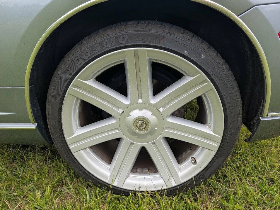 2005 Chrysler Crossfire - Image 14 of 31