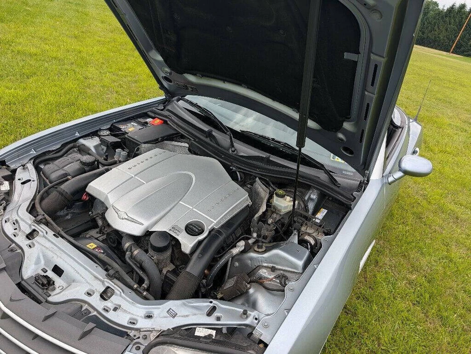 2005 Chrysler Crossfire - Image 27 of 31