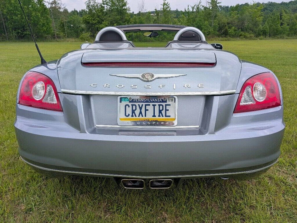 2005 Chrysler Crossfire - Image 6 of 31