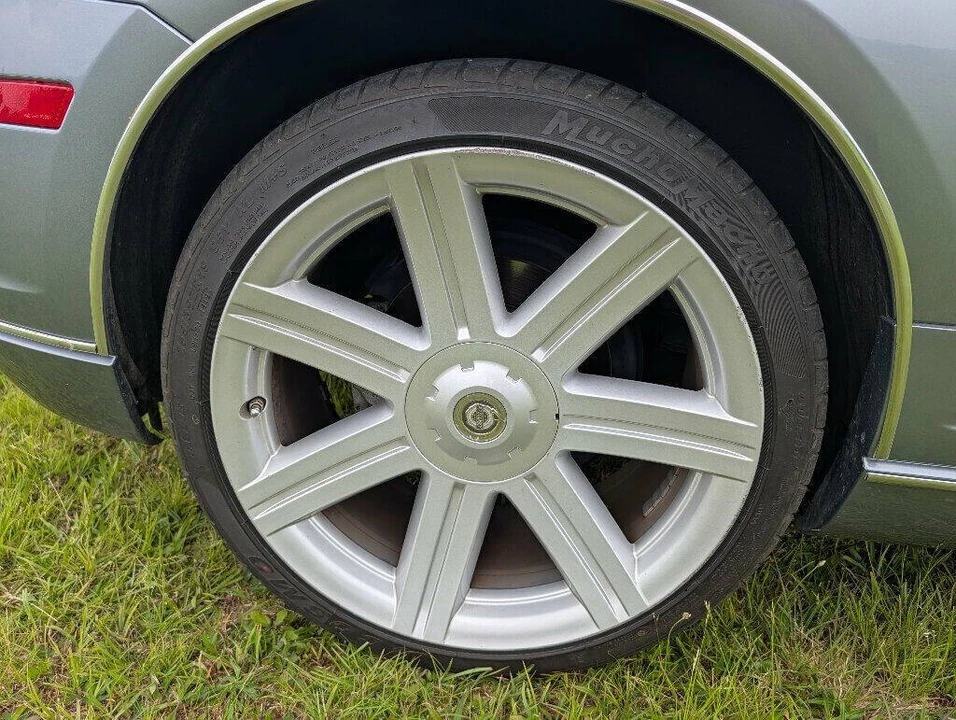 2005 Chrysler Crossfire - Image 17 of 31
