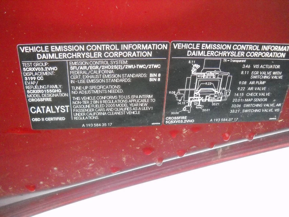 2005 Chrysler Crossfire - Image 26 of 30
