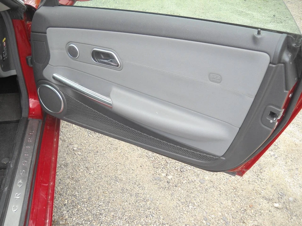 2005 Chrysler Crossfire - Image 16 of 30