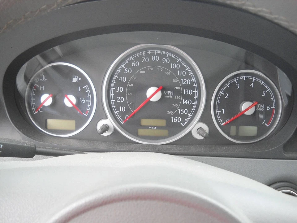 2005 Chrysler Crossfire - Image 14 of 30