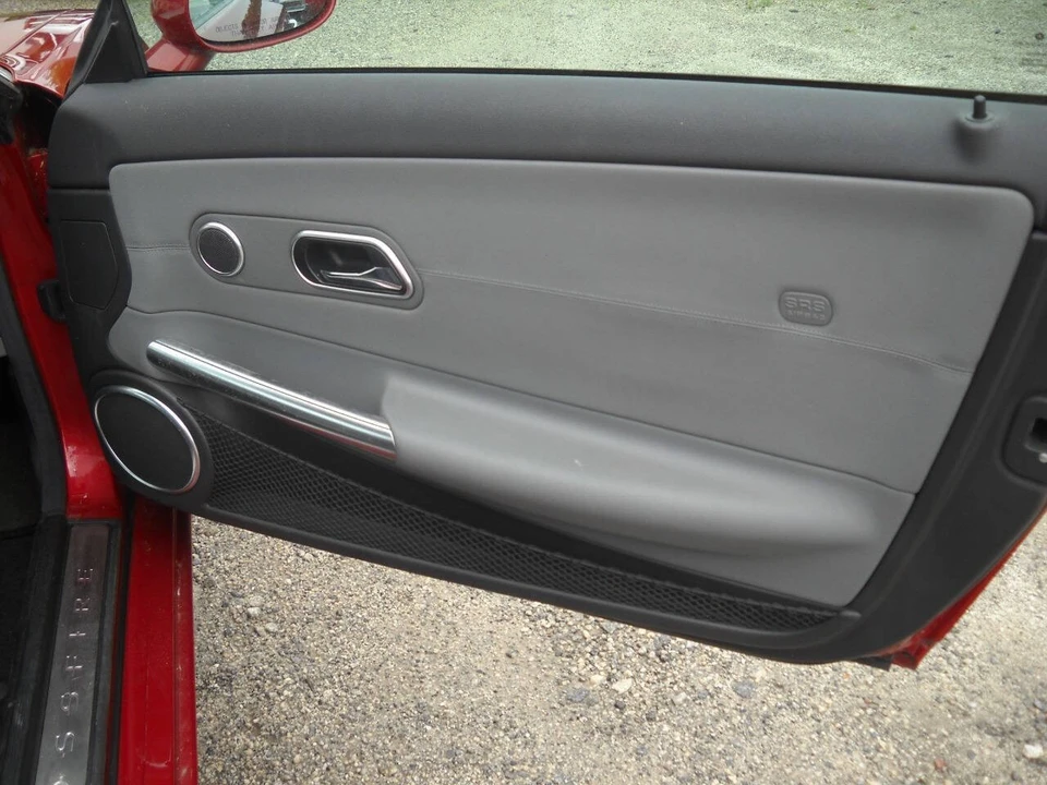 2005 Chrysler Crossfire - Image 13 of 30
