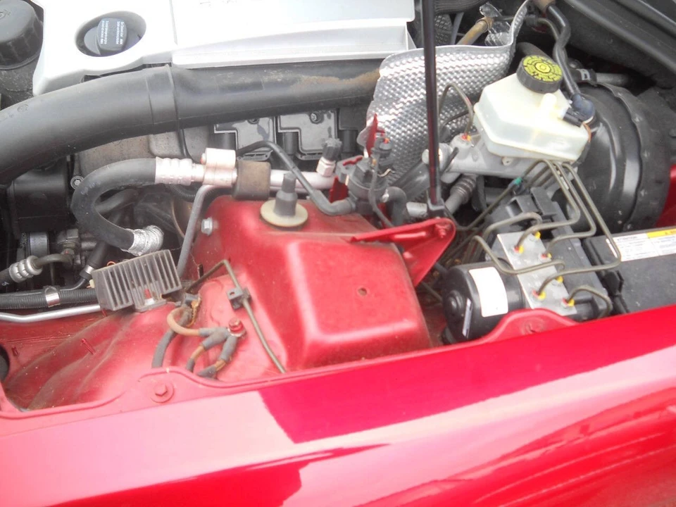 2005 Chrysler Crossfire - Image 25 of 30