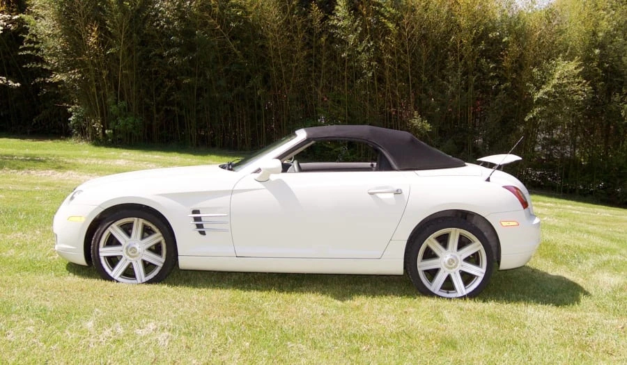 2005 Chrysler Crossfire - Image 4 of 7