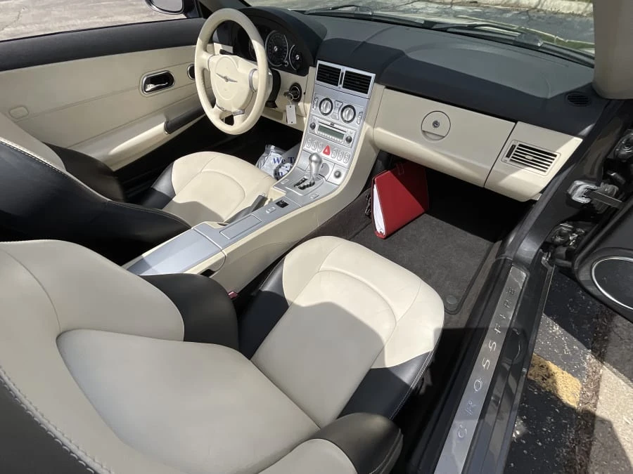 2005 Chrysler Crossfire - Image 6 of 15