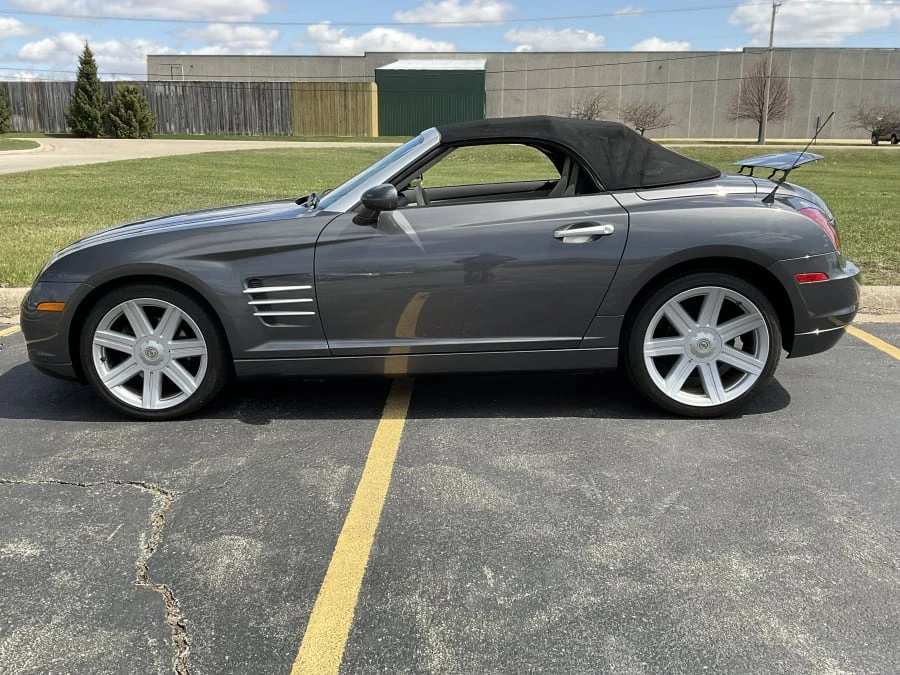 2005 Chrysler Crossfire - Image 15 of 15