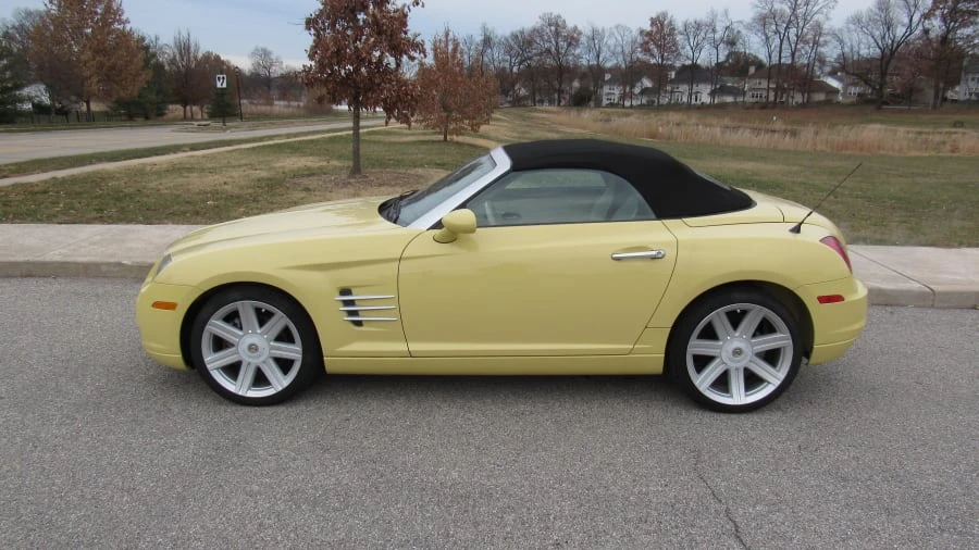 2005 Chrysler Crossfire - Image 2 of 7