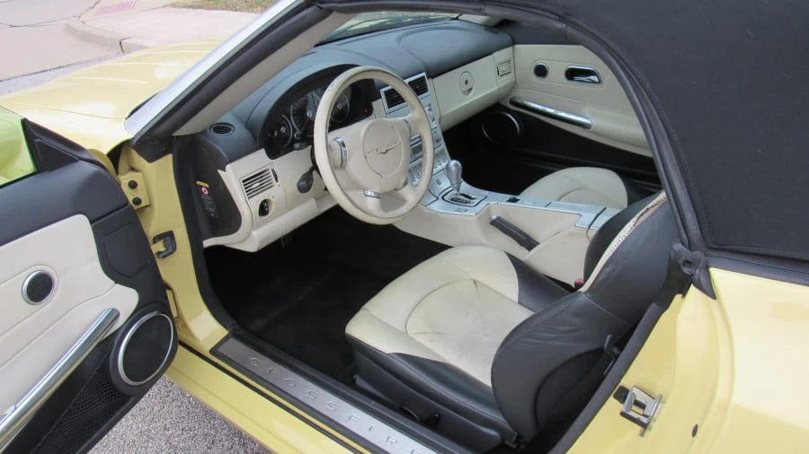 2005 Chrysler Crossfire - Image 4 of 7