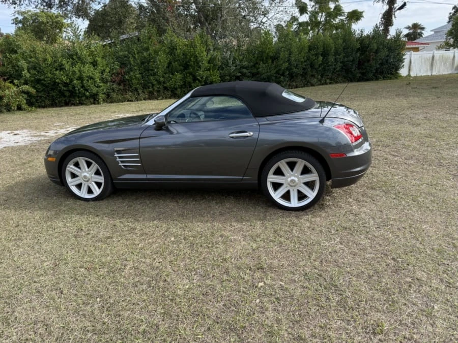 2005 Chrysler Crossfire - Image 7 of 19