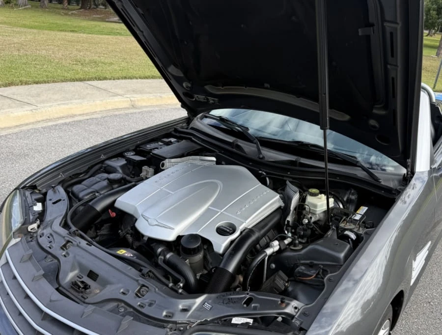 2005 Chrysler Crossfire - Image 18 of 19