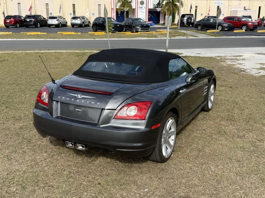 2005 Chrysler Crossfire - Image 10 of 19