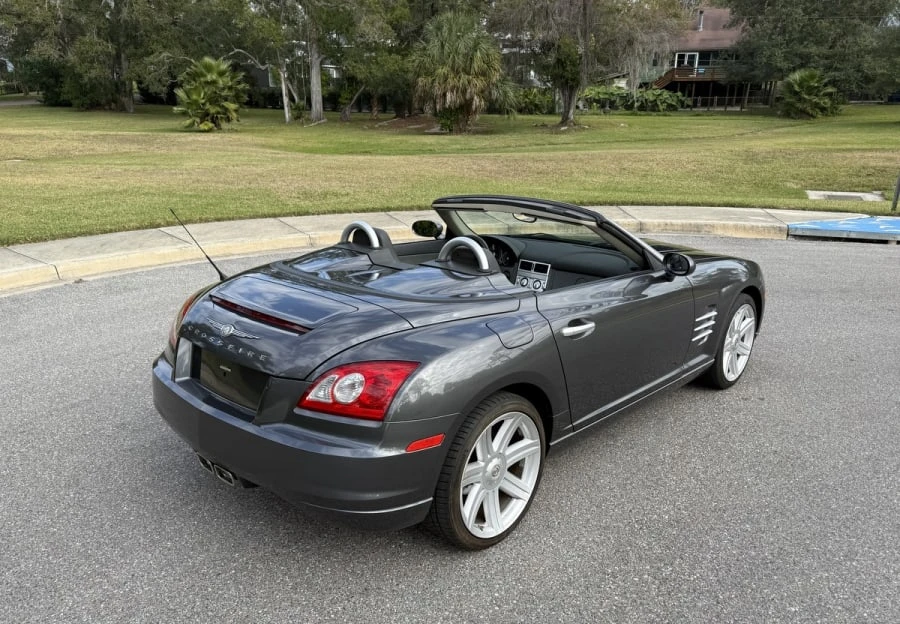 2005 Chrysler Crossfire - Image 3 of 19