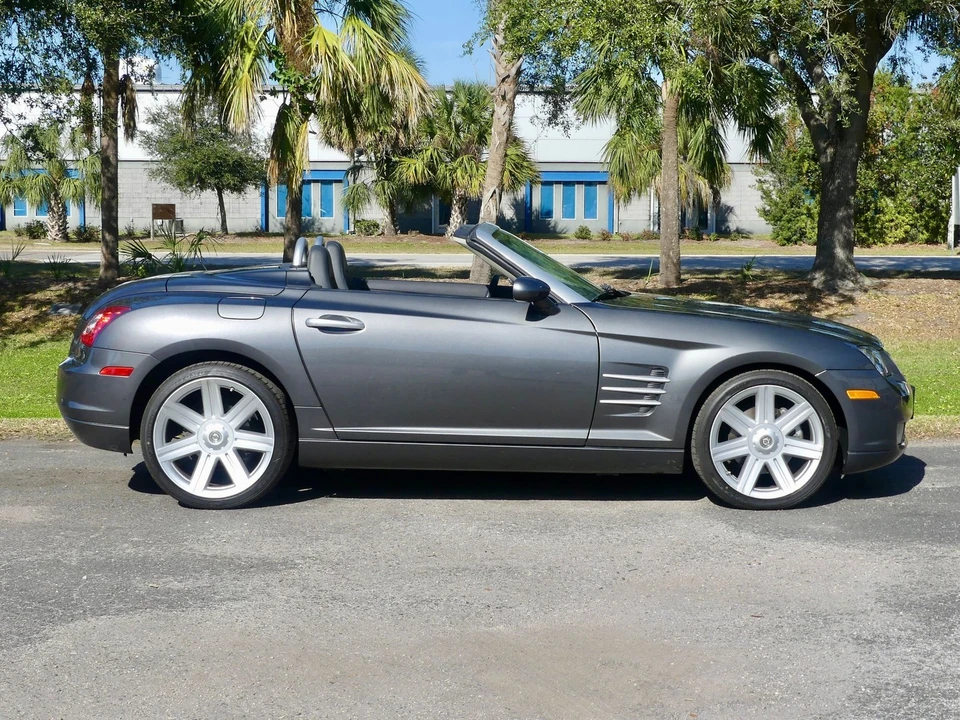 2005 Chrysler Crossfire - Image 3 of 21