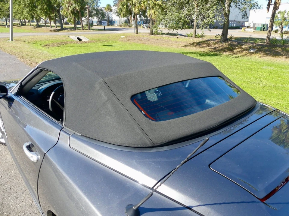 2005 Chrysler Crossfire - Image 7 of 24