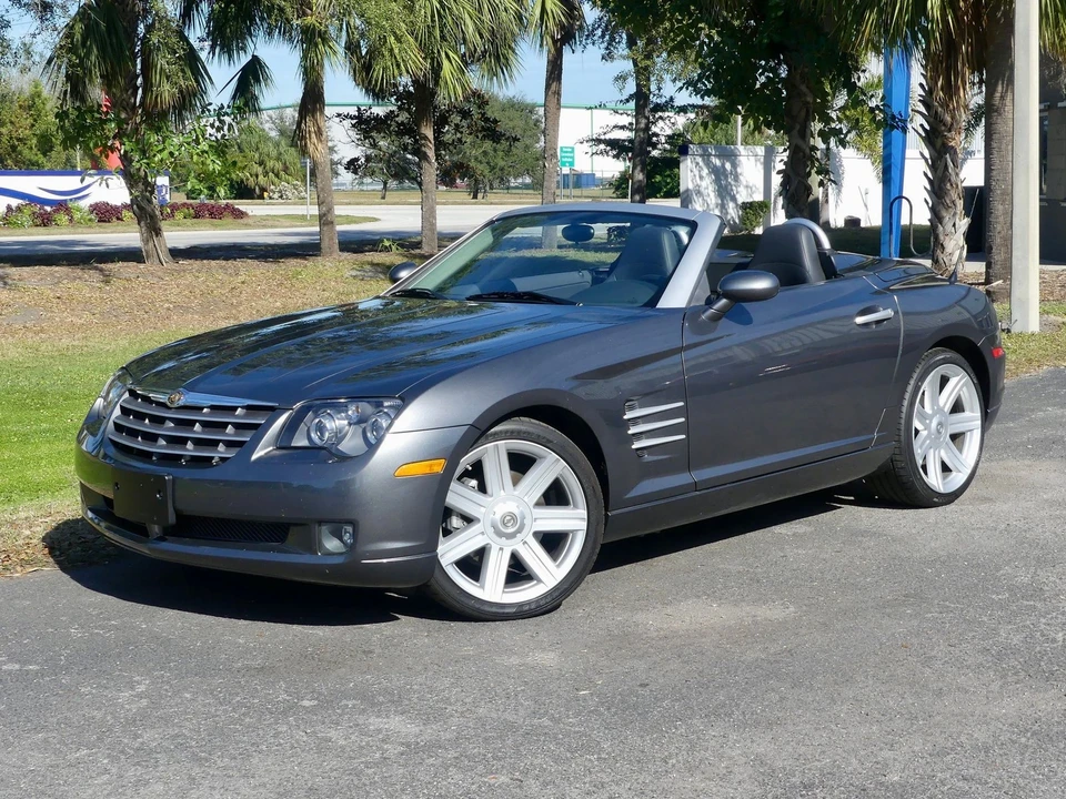 2005 Chrysler Crossfire - Image 12 of 24
