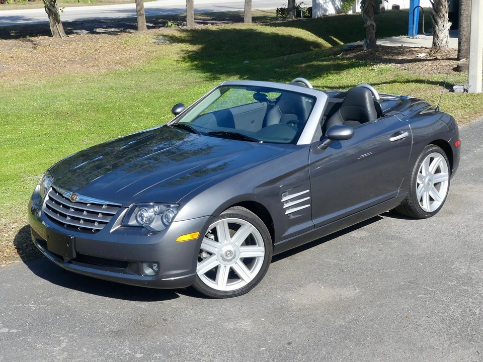 2005 Chrysler Crossfire - Image 13 of 24