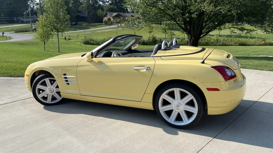 2005 Chrysler Crossfire - Image 2 of 12