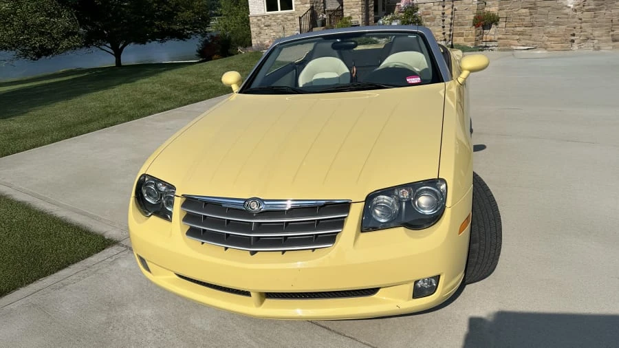 2005 Chrysler Crossfire - Image 5 of 12