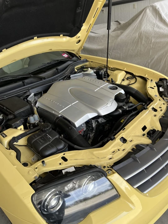 2005 Chrysler Crossfire - Image 10 of 12