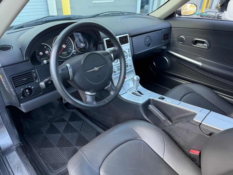 2005 Chrysler Crossfire - Image 9 of 17