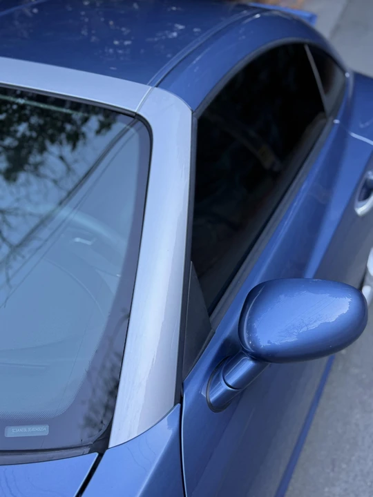 2005 Chrysler Crossfire - Image 18 of 31