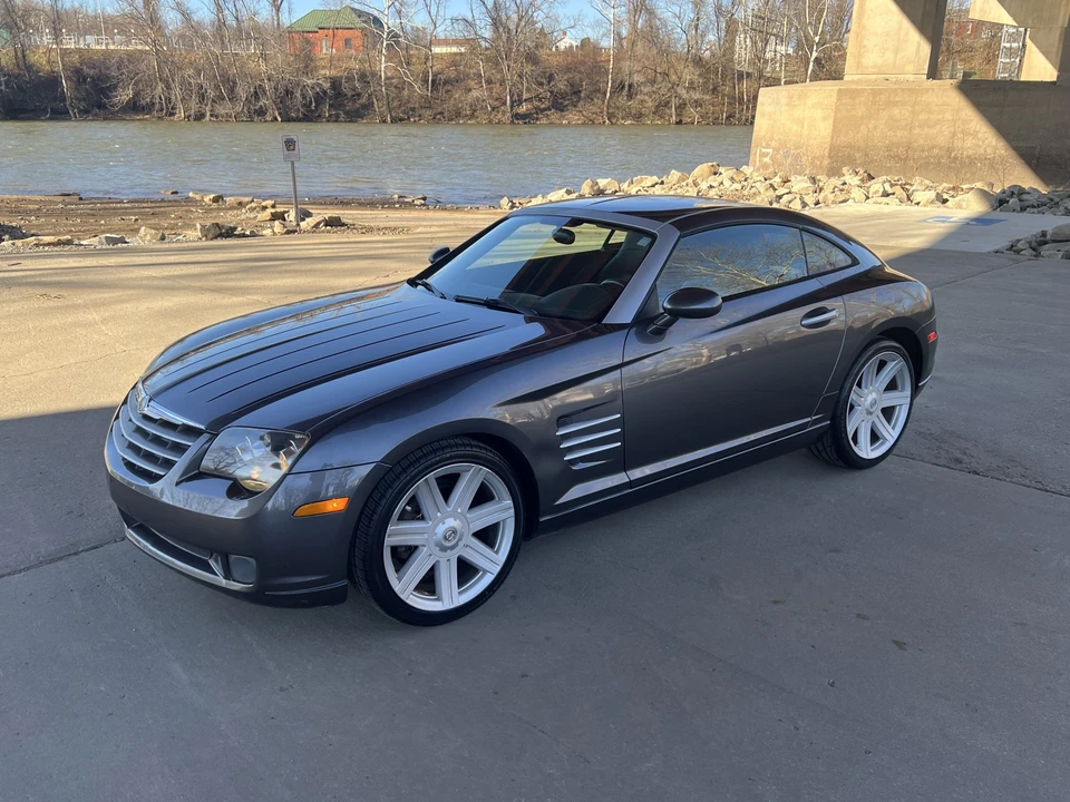 2005 Chrysler Crossfire - Image 18 of 31