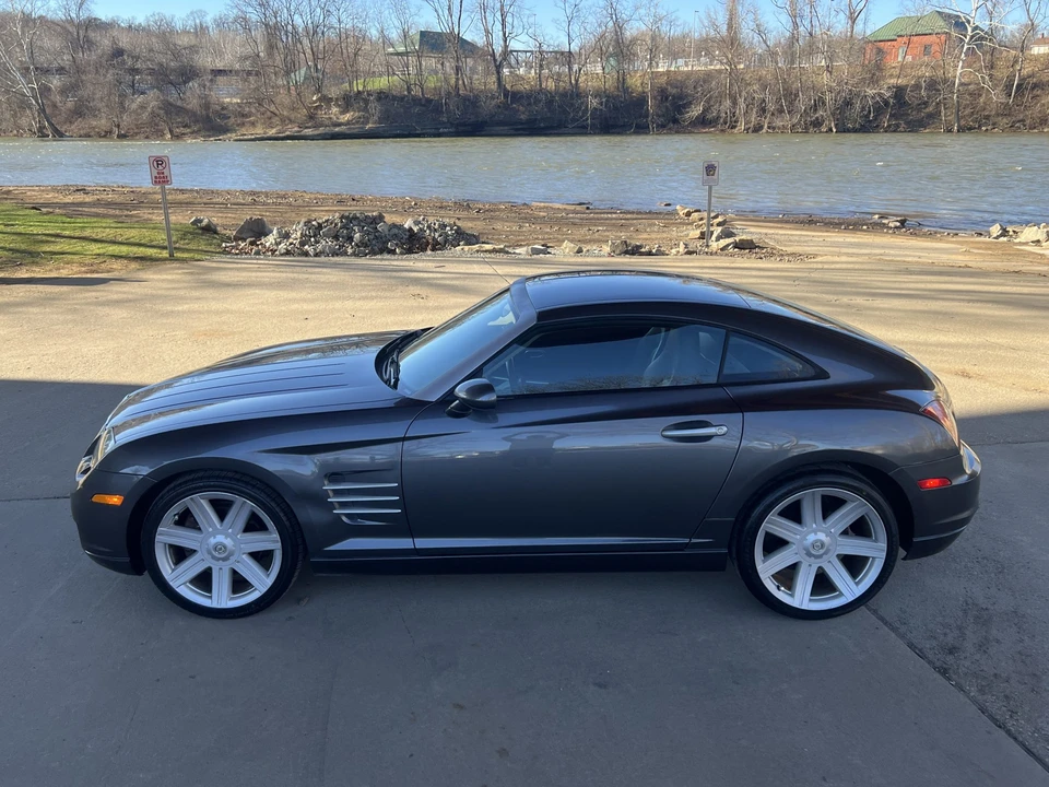 2005 Chrysler Crossfire - Image 23 of 31
